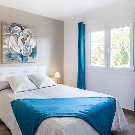 Caules Villa Son Bou