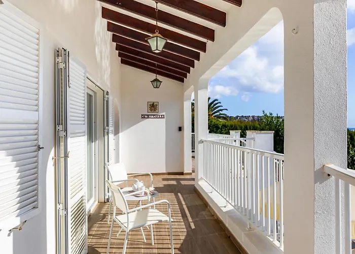 Caules Villa Son Bou